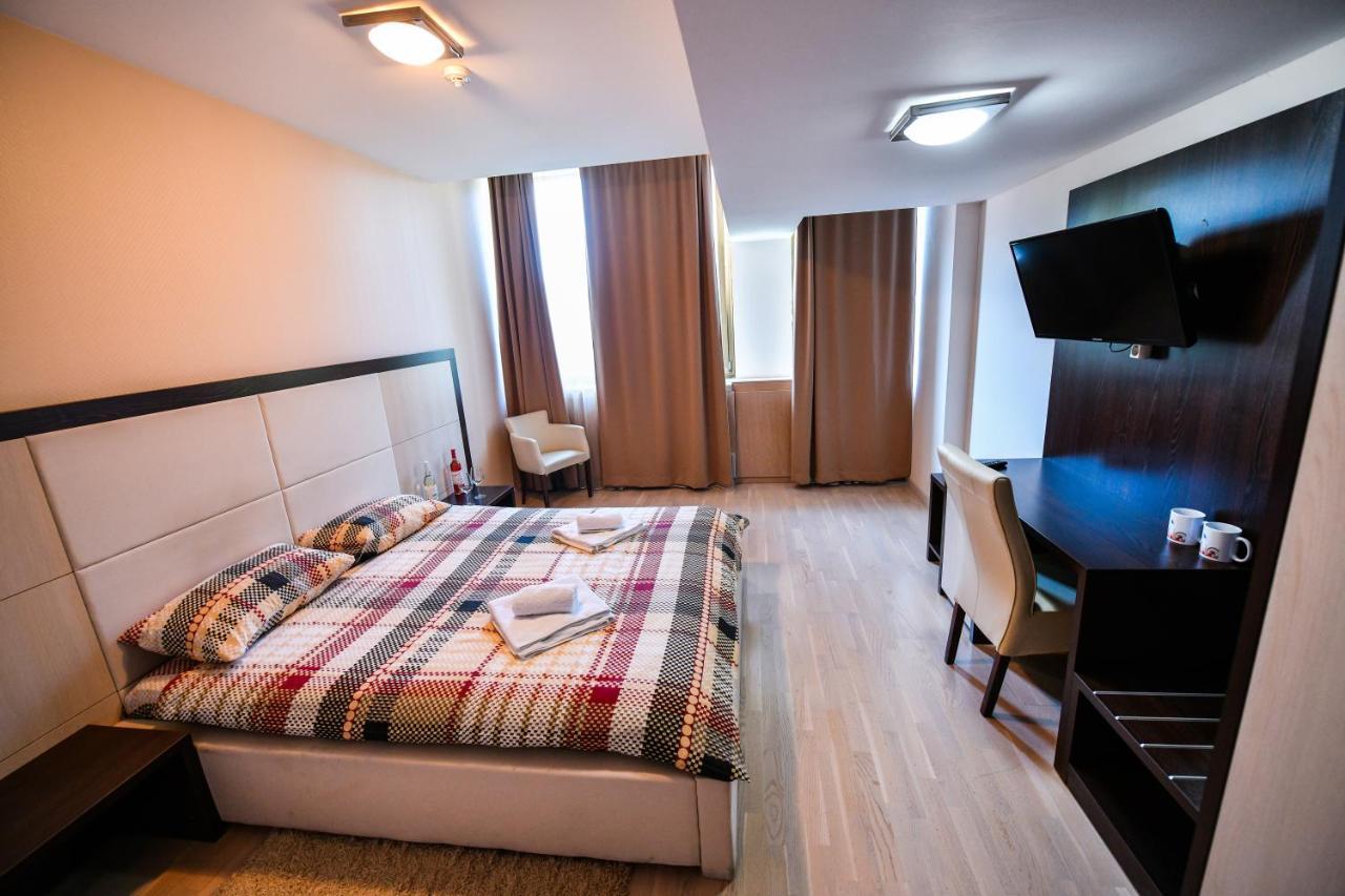 La Casa Apartments Banja Luka Luaran gambar